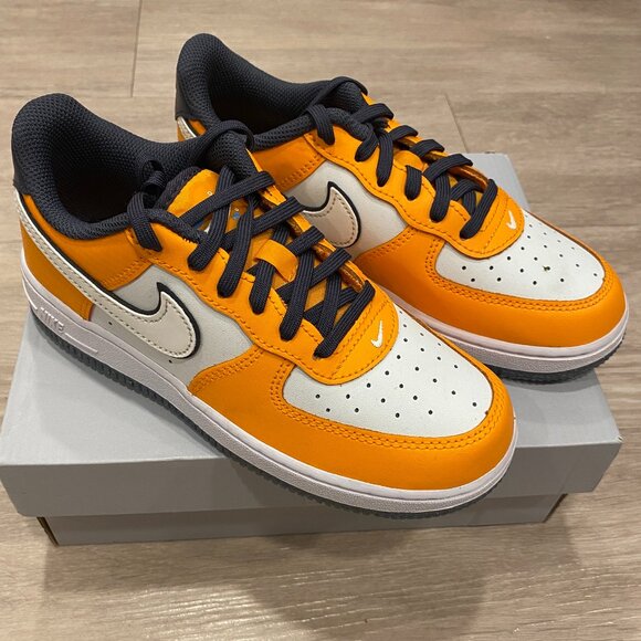 Kids Size 2Nike Air Force Low SE PS Clownfish Bright Orange Nemo